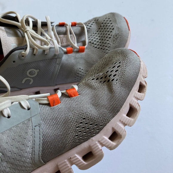 On running women’s athletic shoes with flaws - Picture 11 of 11